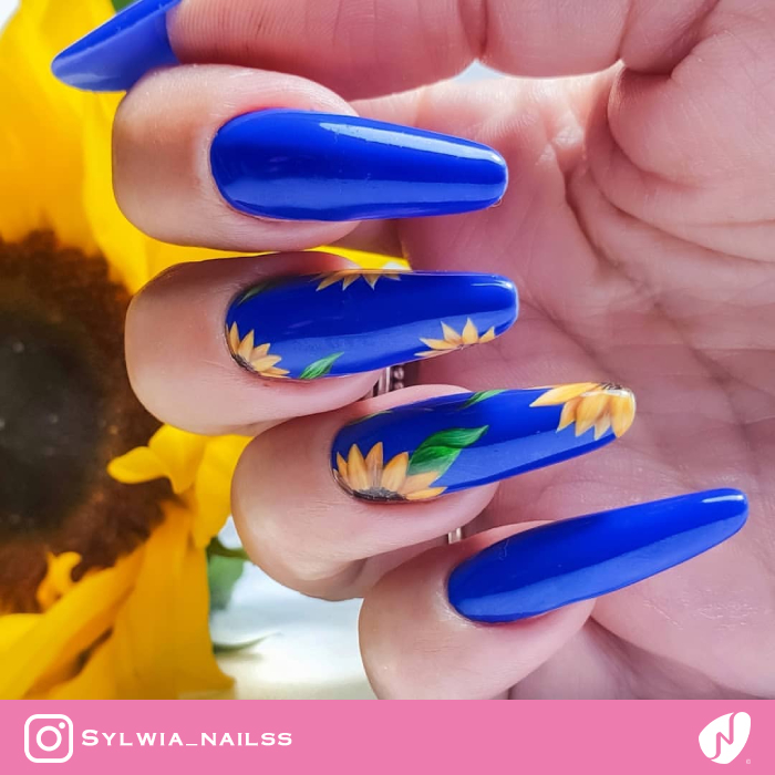 Sunflower Nail Design